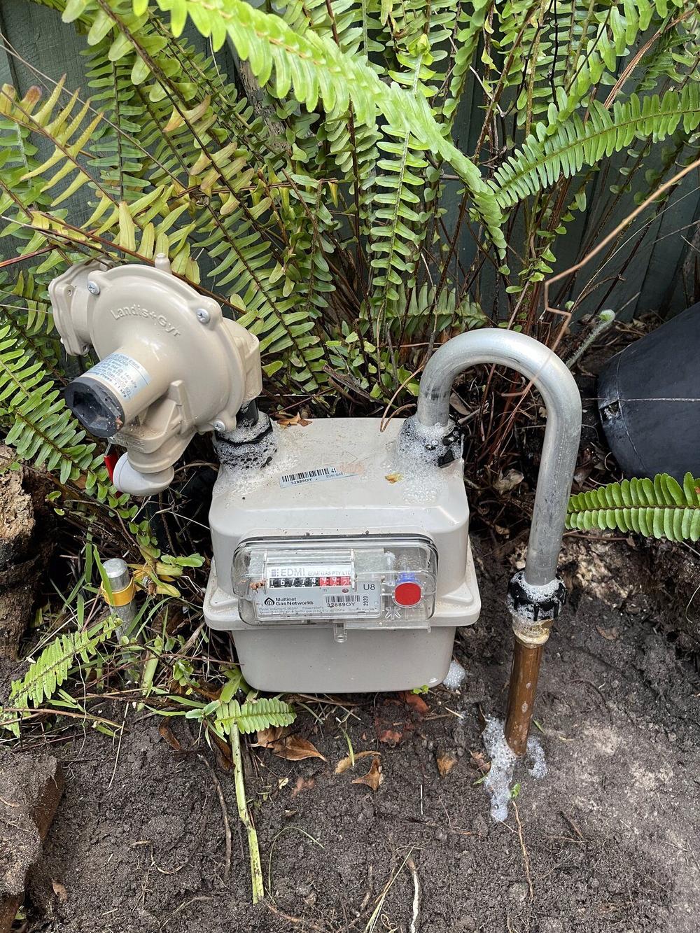 Buried overgrown gas meter Melbourne access requirements